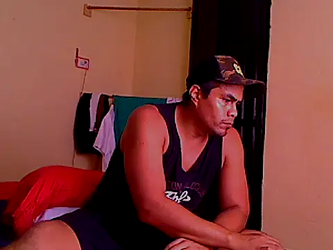 Snapshot of lozter345 chatting on 09-22-25, 09:39 lozter345 online show from 09-22-25, 09:39