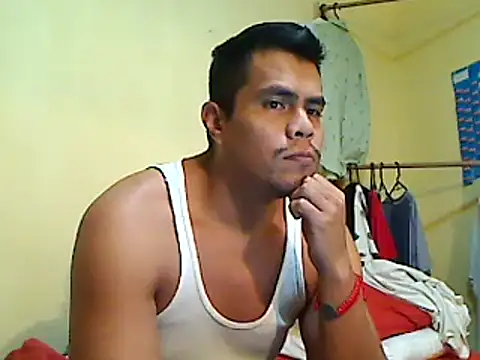 Snapshot of lozter345 chatting on 11-06-25, 04:24 lozter345 online show from 11-06-25, 04:24