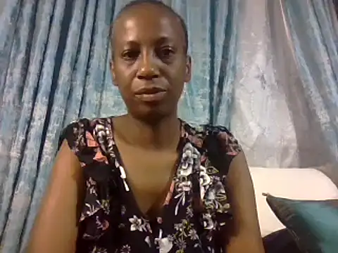 Snapshot of AfricanPrincesss2 chatting on 12-03-24, 10:07 AfricanPrincesss2 online show from 12-03-24, 10:07