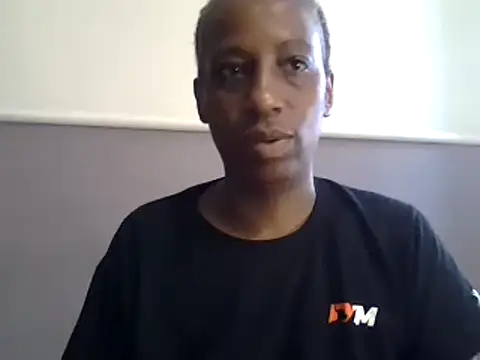 Snapshot of AfricanPrincesss2 chatting on 12-30-24, 08:32 AfricanPrincesss2 online show from 12-30-24, 08:32