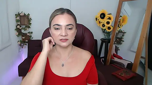 Snapshot of ana_milf chatting on 06-03-26, 02:33 ana milf online show from 06-03-26, 02:33
