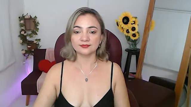 Snapshot of ana_milf chatting on 06-21-26, 03:03 ana milf online show from 06-21-26, 03:03