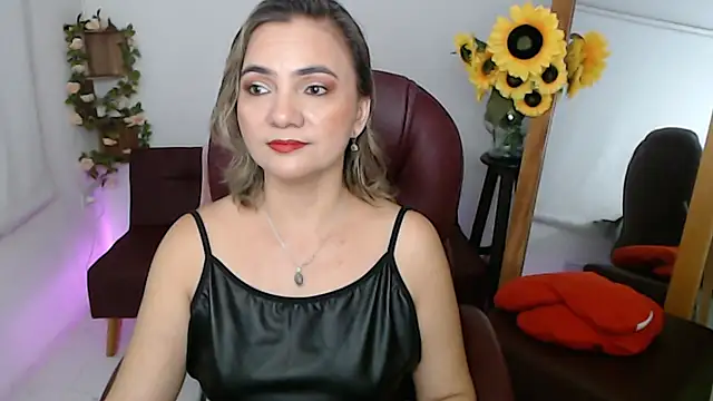 Snapshot of ana_milf chatting on 07-18-26, 01:48 ana milf online show from 07-18-26, 01:48