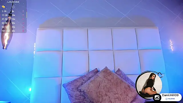 Snapshot of danii_hill_ chatting on 11-11-25, 04:34 danii hill online show from 11-11-25, 04:34