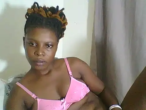 Snapshot of Blacksweetbeb chatting on 02-17-25, 02:42 Blacksweetbeb online show from 02-17-25, 02:42