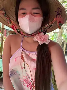 BabyThree  online show from 01-11-25, 08:22