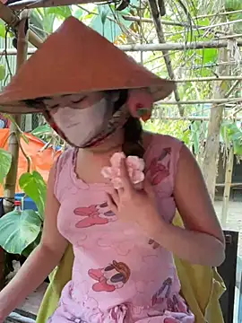 BabyThree  online show from 01-12-25, 08:25