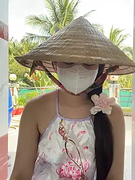 BabyThree  online show from 01-28-25, 07:53