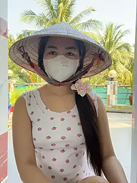 BabyThree  online show from 02-05-25, 08:32