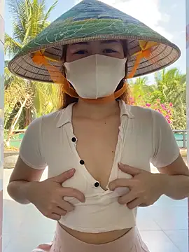 BabyThree  online show from 03-06-26, 08:11