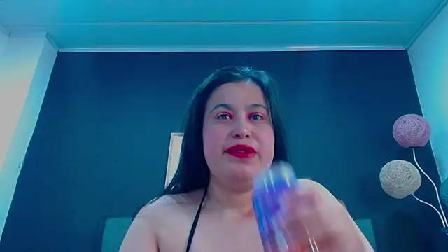 mia xx1 online show from 11-29-25, 10:07