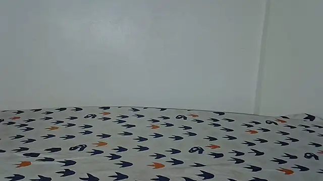 laetitia  online show from 04-05-26, 09:23