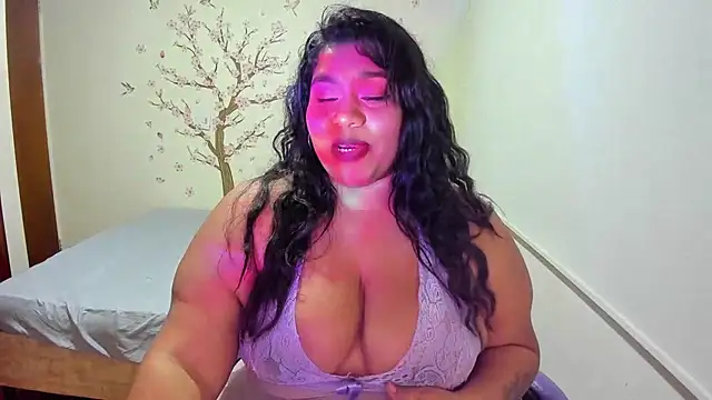 Snapshot of chanel_hot_001 chatting on 06-08-26, 01:39 chanel hot 001 online show from 06-08-26, 01:39