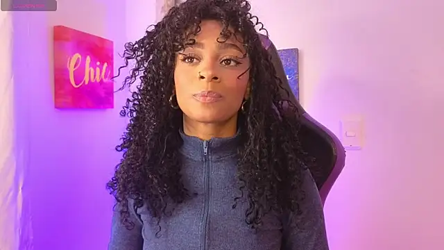 Snapshot of Heily_Fox chatting on 01-30-25, 07:39 Heily Fox online show from 01-30-25, 07:39