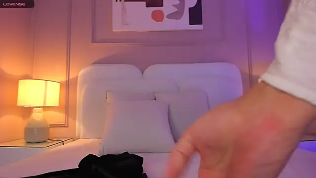 aria greco online show from 03-25-26, 02:17