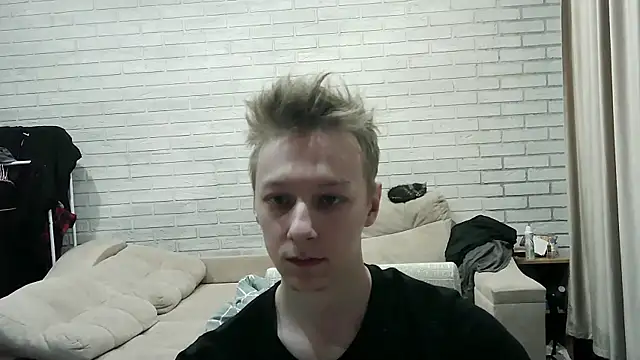 Snapshot of sladkiyoo chatting on 01-10-26, 09:33 sladkiyoo online show from 01-10-26, 09:33