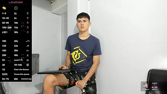 Snapshot of Jacobb_Lee chatting on 12-30-24, 08:47 Jacobb Lee online show from 12-30-24, 08:47