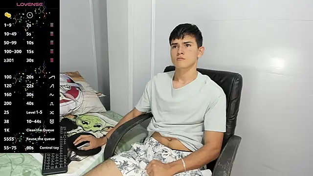 Snapshot of Jacobb_Lee chatting on 01-18-25, 07:48 Jacobb Lee online show from 01-18-25, 07:48