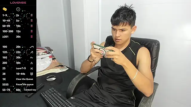 Snapshot of Jacobb_Lee chatting on 02-20-25, 09:20 Jacobb Lee online show from 02-20-25, 09:20