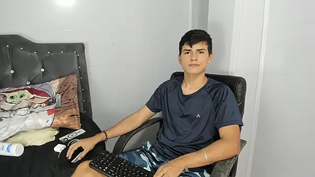 Snapshot of Jacobb_Lee chatting on 03-13-25, 08:22 Jacobb Lee online show from 03-13-25, 08:22