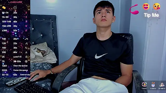 Snapshot of Jacobb_Lee chatting on 09-09-25, 08:41 Jacobb Lee online show from 09-09-25, 08:41