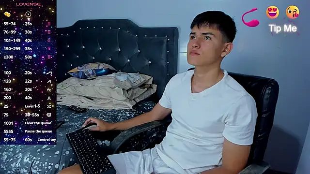 Snapshot of Jacobb_Lee chatting on 09-16-25, 08:10 Jacobb Lee online show from 09-16-25, 08:10