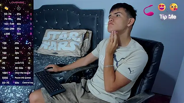 Snapshot of Jacobb_Lee chatting on 09-17-25, 09:05 Jacobb Lee online show from 09-17-25, 09:05