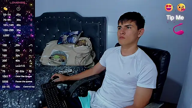 Snapshot of Jacobb_Lee chatting on 10-04-25, 09:02 Jacobb Lee online show from 10-04-25, 09:02