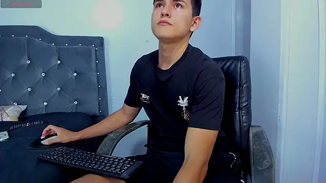 Snapshot of Jacobb_Lee chatting on 11-13-25, 09:47 Jacobb Lee online show from 11-13-25, 09:47