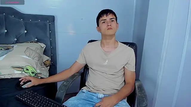 Snapshot of Jacobb_Lee chatting on 11-24-25, 08:19 Jacobb Lee online show from 11-24-25, 08:19