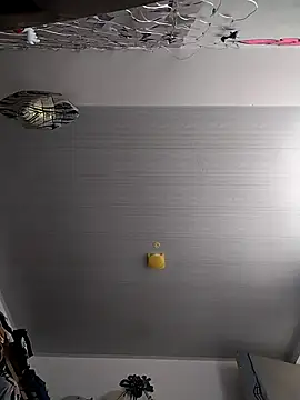 rebekka simpson online show from 12-23-24, 03:33