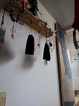 rebekka simpson online show from 03-13-25, 02:01