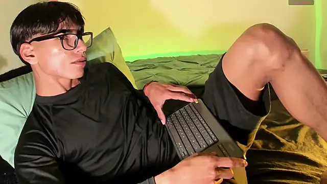 Teo skinny online show from 03-22-25, 01:00