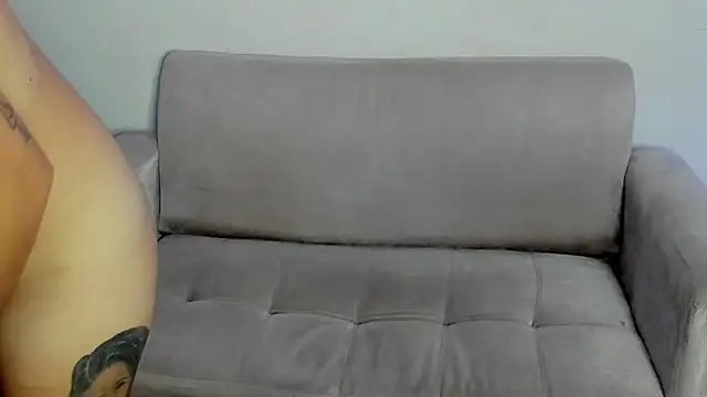 Lilacutte  online show from 03-18-25, 10:46