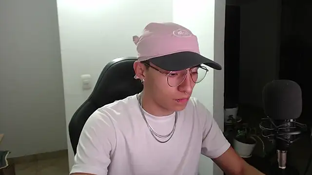 jay dimarco2 online show from 12-21-25, 04:08