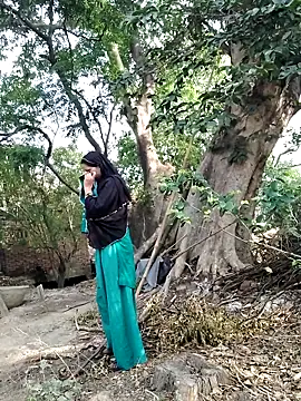 Snapshot of Hot-rubina chatting on 06-08-26, 01:39 Hot-rubina online show from 06-08-26, 01:39