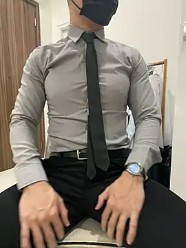 harrylouis1357 online show from 12-17-24, 12:22