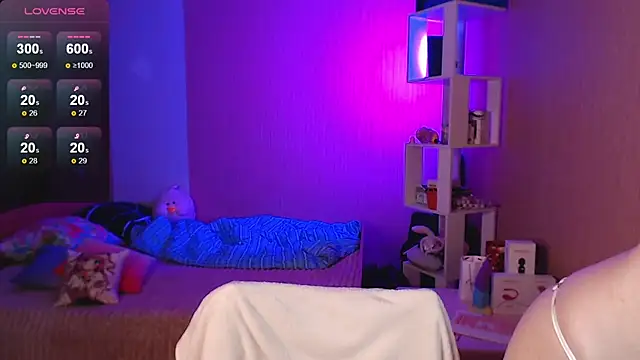 ur kitty   online show from 12-08-24, 12:08