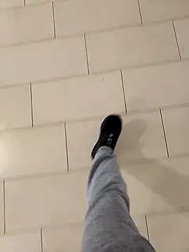 A man in public online show from 11-05-25, 03:01