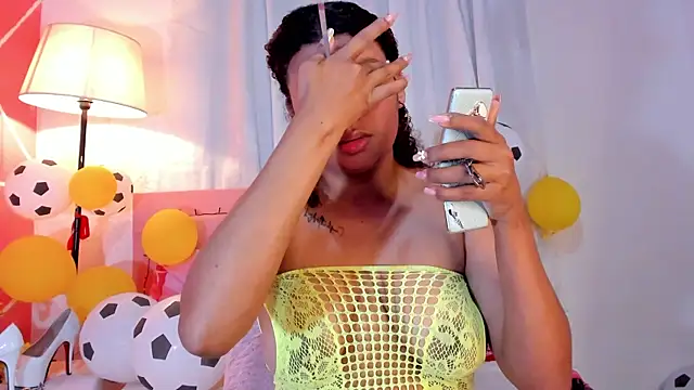 Snapshot of JessyZoe chatting on 06-16-26, 04:31 JessyZoe online show from 06-16-26, 04:31