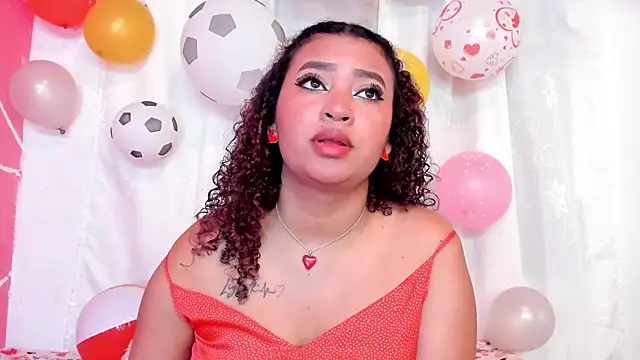 Snapshot of JessyZoe chatting on 07-15-26, 02:33 JessyZoe online show from 07-15-26, 02:33