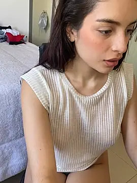 Snapshot of dakota_le chatting on 02-01-25, 02:45 dakota le online show from 02-01-25, 02:45