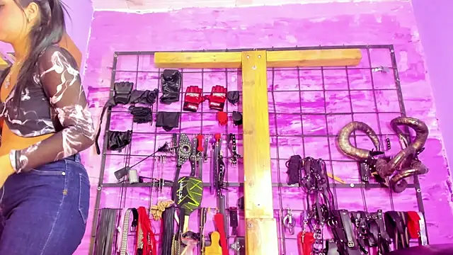 alexia aitanaa  online show from 02-08-26, 06:33