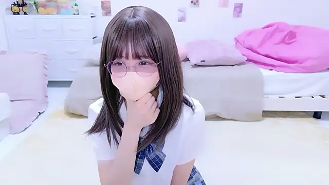 Snapshot of chihiro_ri chatting on 06-10-26, 11:20 chihiro ri online show from 06-10-26, 11:20
