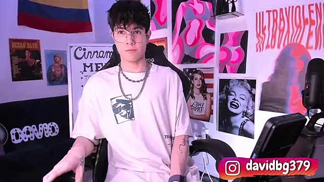 cinnamon boyxxx online show from 03-22-25, 01:43