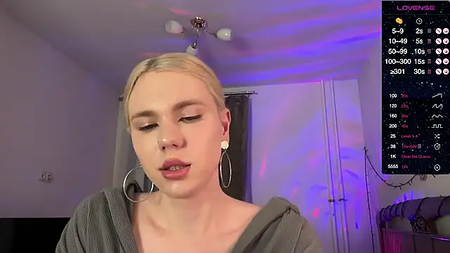 Snapshot of DanielPaige_ chatting on 01-17-25, 09:28 DanielPaige online show from 01-17-25, 09:28