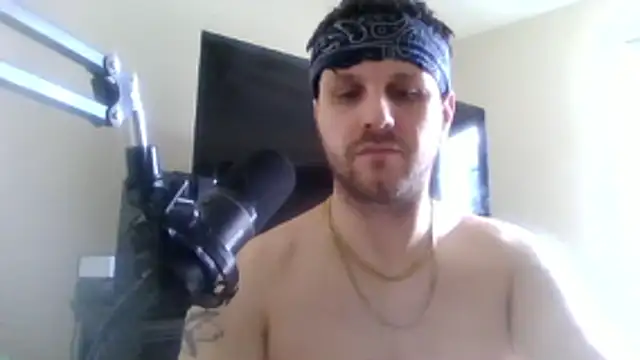 Snapshot of jonnybans chatting on 06-01-26, 10:33 jonnybans online show from 06-01-26, 10:33