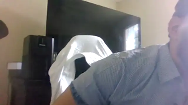 Snapshot of jonnybans chatting on 06-21-26, 07:05 jonnybans online show from 06-21-26, 07:05