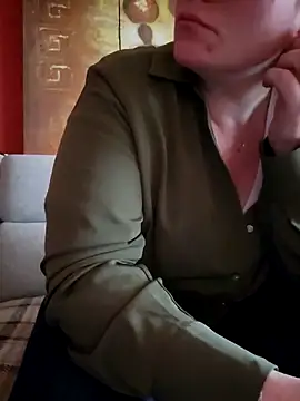 cruellaculdenfer67 online show from 02-18-26, 10:11