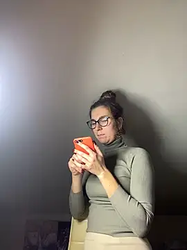 Snapshot of ur_pleasure_ chatting on 12-10-24, 07:22 ur pleasure online show from 12-10-24, 07:22